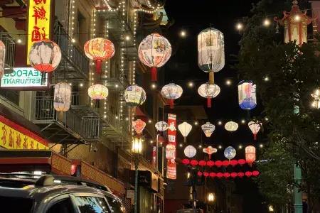 Lanternas de 唐人街